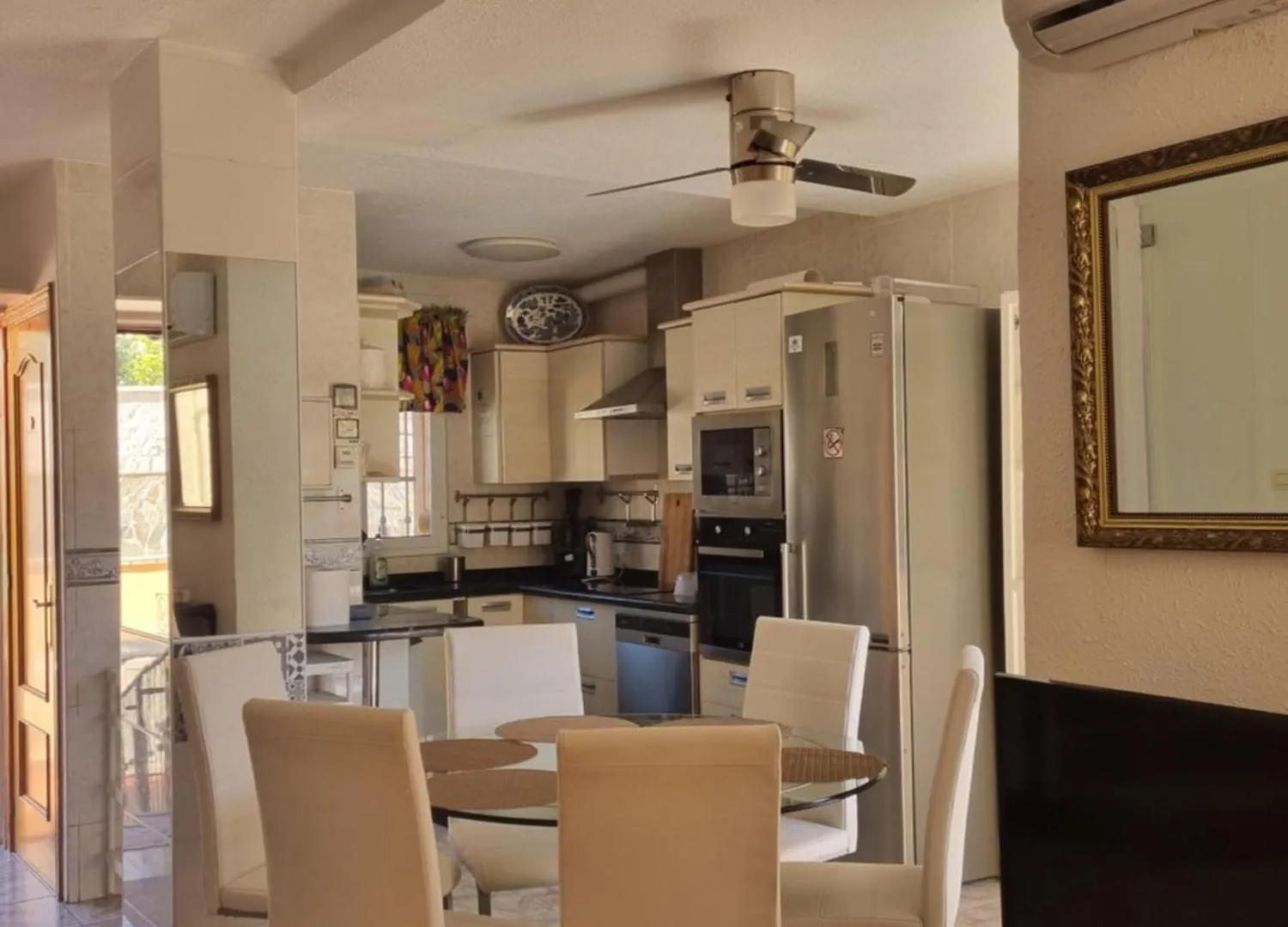 Hostel Cozy, Comfotable Rooms Fuengirola